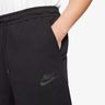Nike Sportswear Tech Essentials