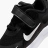 Nike Revolution 7