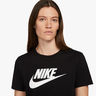 Nike Sportswear Essentials