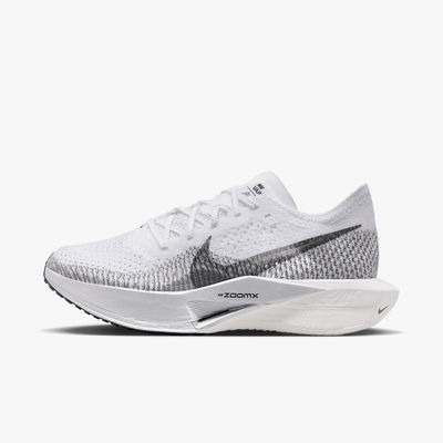 Nike gran via quito hot sale