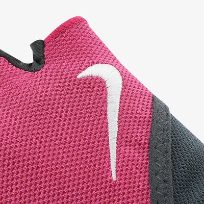NIKE W GYM ESSENTIAL FG
