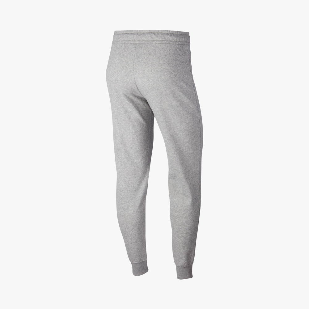 Nike Sportswear Essential