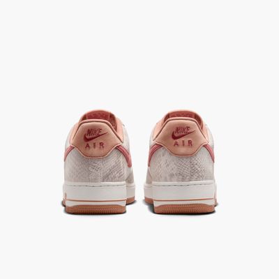 Nike Air Force 1 '07 LV8