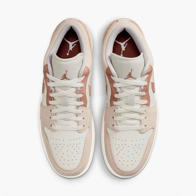Jordan 1 Low SE Legend