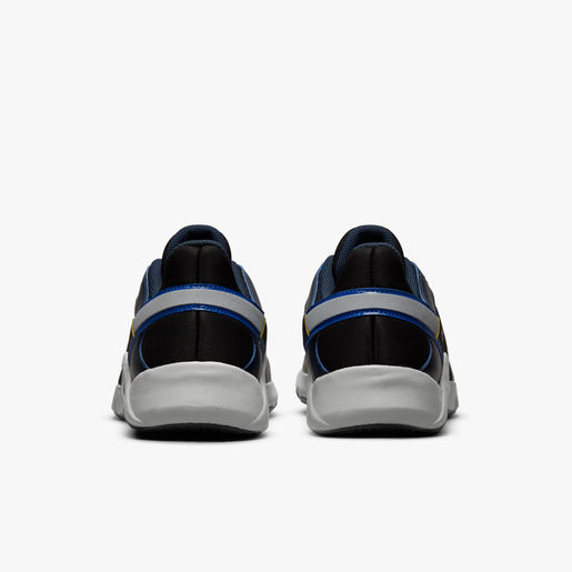Nike Legend Essential 2