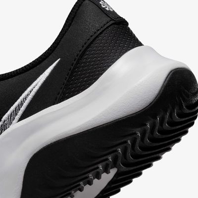 Nike Legend Essential 3 Next Nature