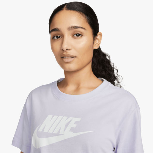 Nike Sportswear Essential