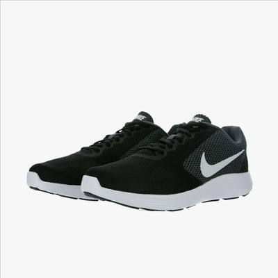 Nike Revolution 3