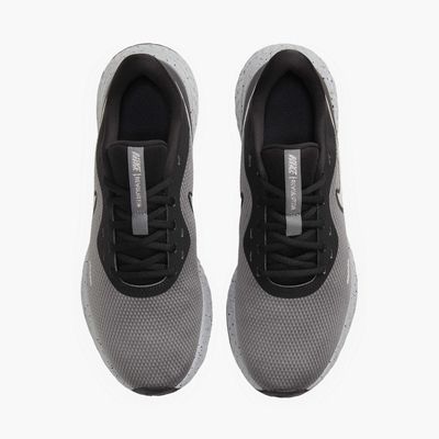 Nike Revolution 5