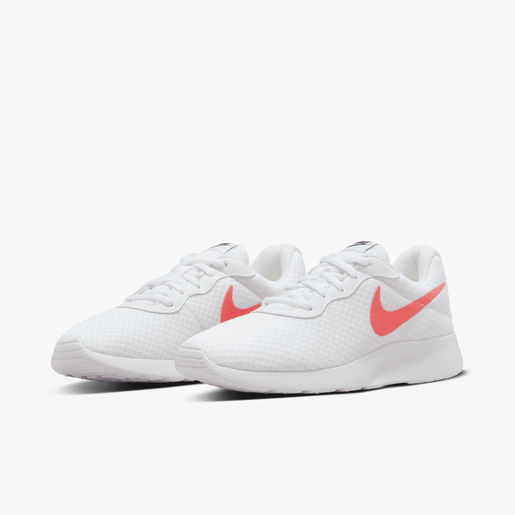 Nike Tanjun