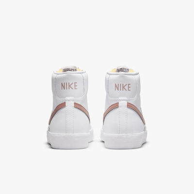 W BLAZER MID 77
