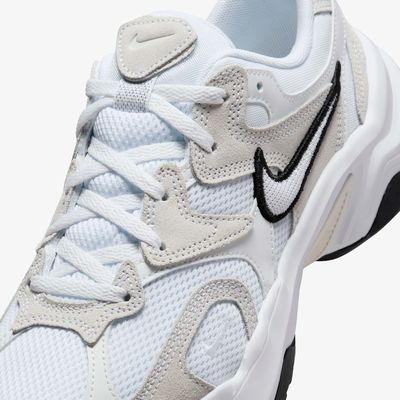 Nike AL8