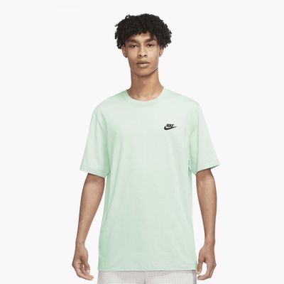 Nike Sportswear Club