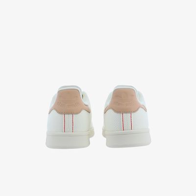 STAN SMITH