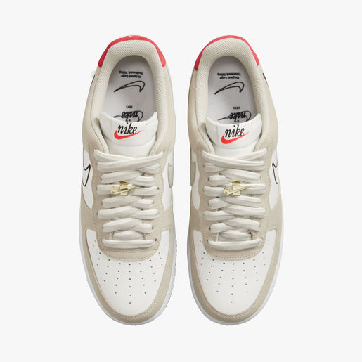 Nike Air Force 1 07 LV8