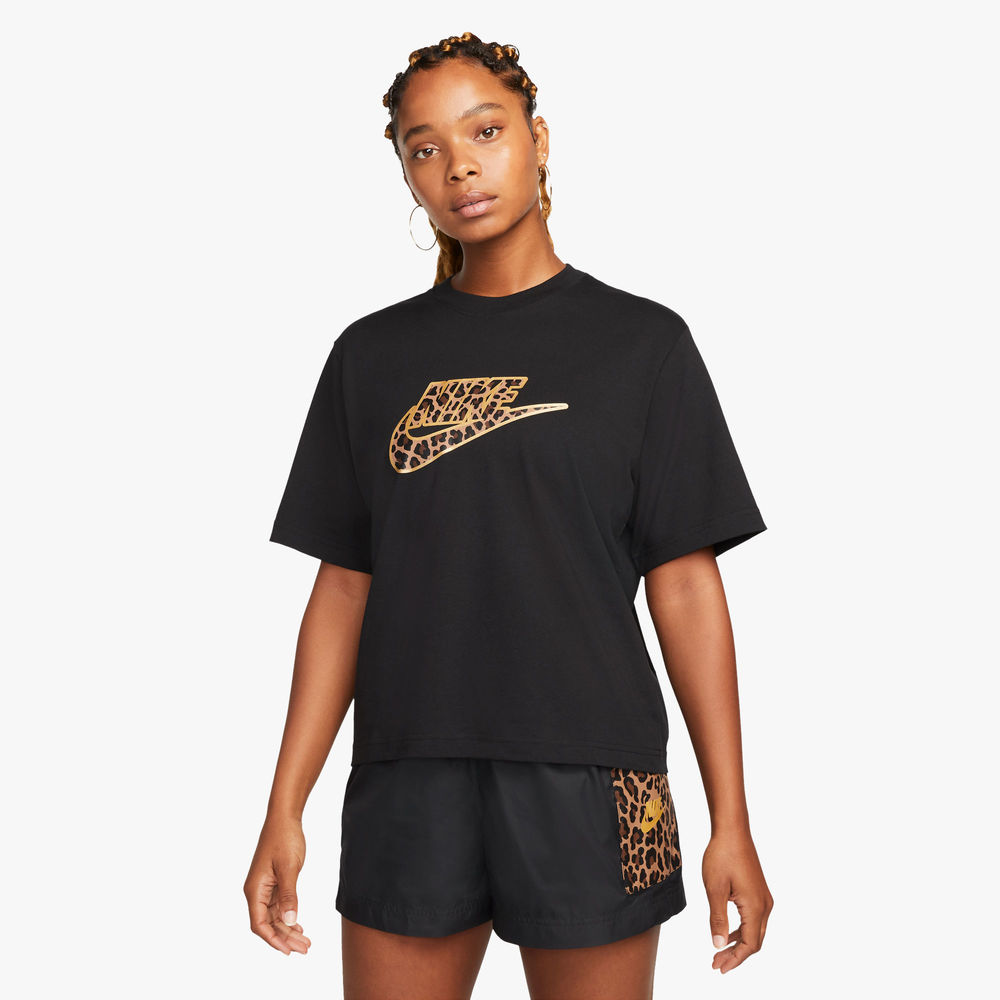 Nike Sportswear