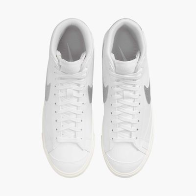 Nike Blazer Mid 77 ESS