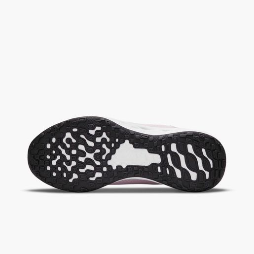 Nike Revolution 6