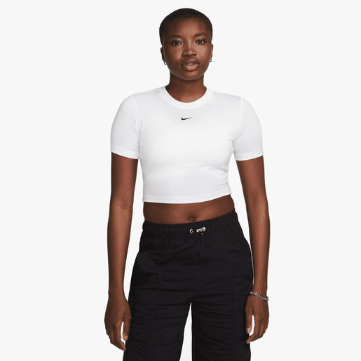 Nike Sportswear Essential
