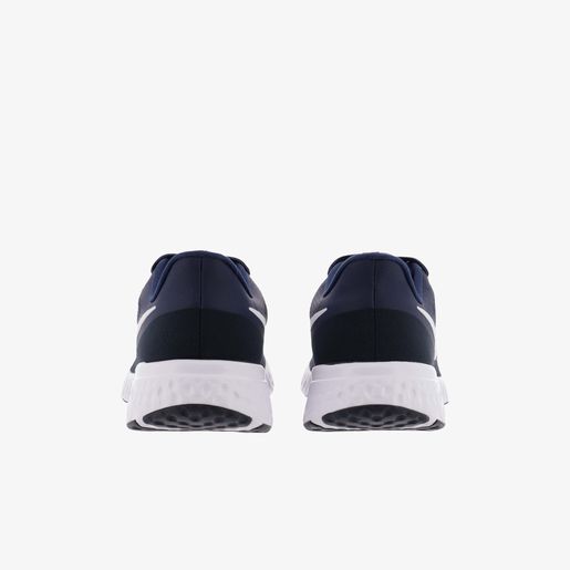 Nike Revolution 5