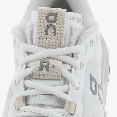 On THE ROGER Advantage Pro Clay