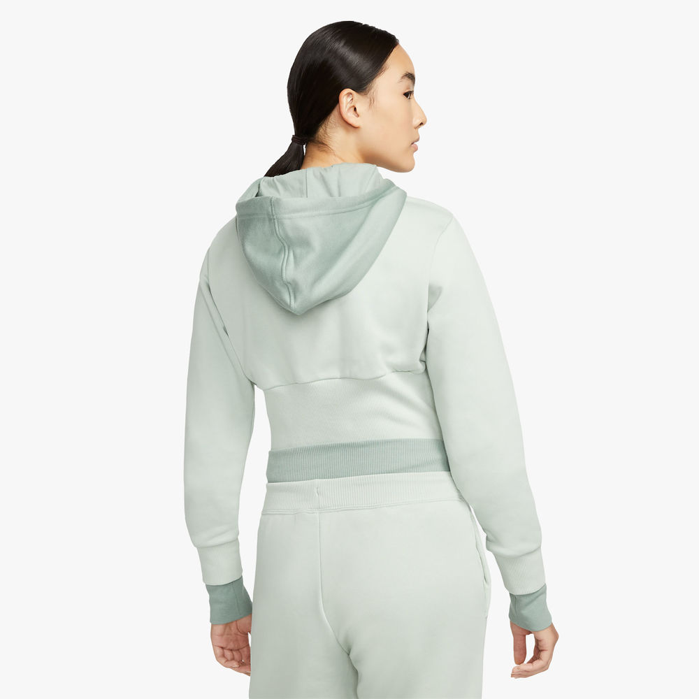 Nike Sportswear Icon Clash
