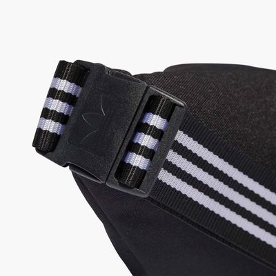 adidas Adicolor Classic