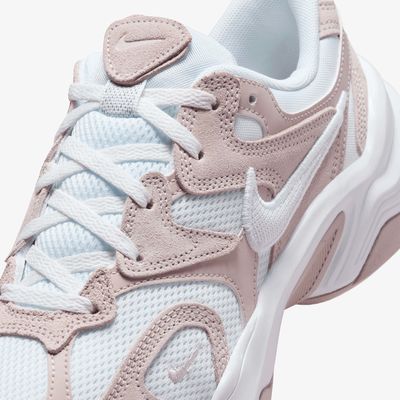 Nike AL8