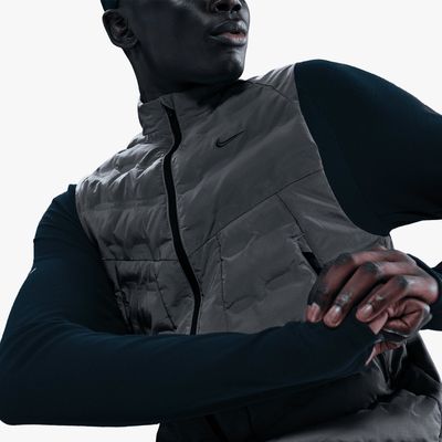 Nike Chaleco Therma-Fit
