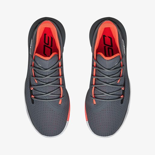 Under Armour SC 3ZER0 III