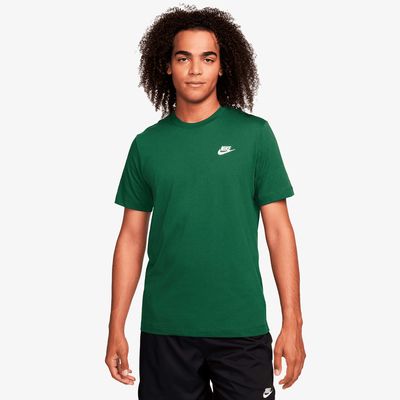 Nike Sportswear Club