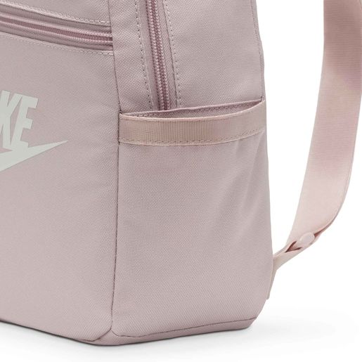 Nike Futura 365