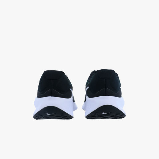 Nike Revolution 7