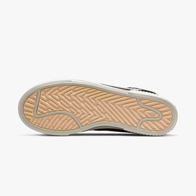 Nike Court Legacy Lift