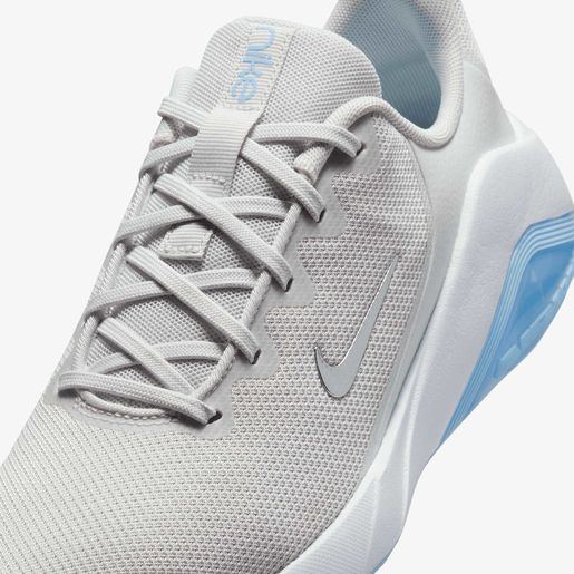 Nike Bella 7