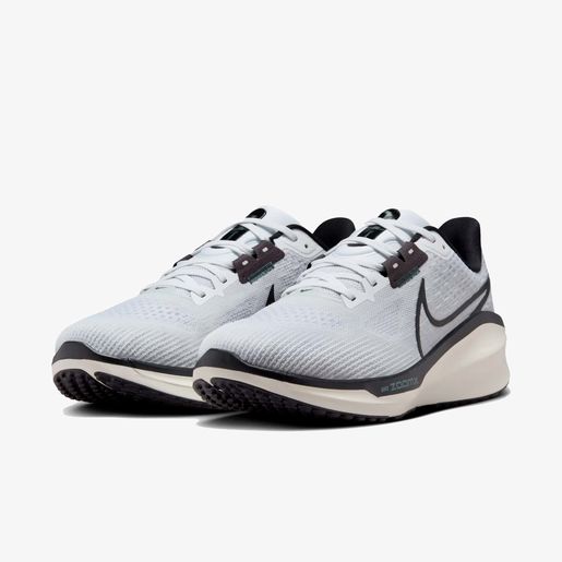 Nike Vomero 17