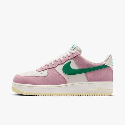Nike Air Force 1 07 LV8