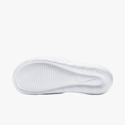 Nike Victori One