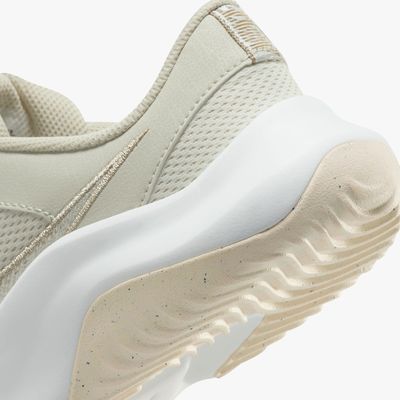 Nike Legend Essential 3 NN Premium