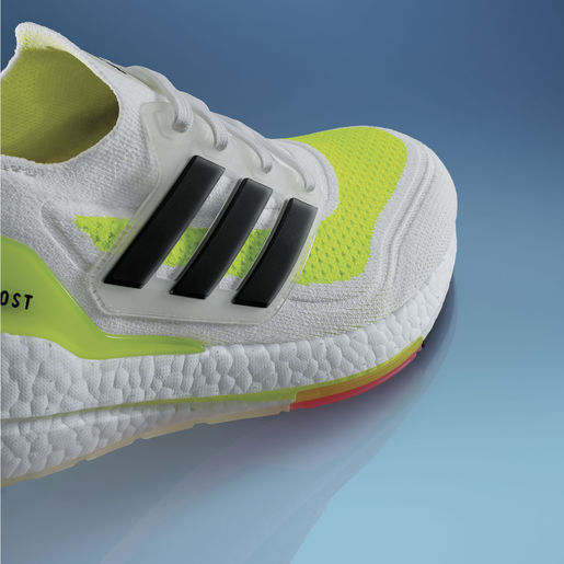 adidas Ultraboost 21