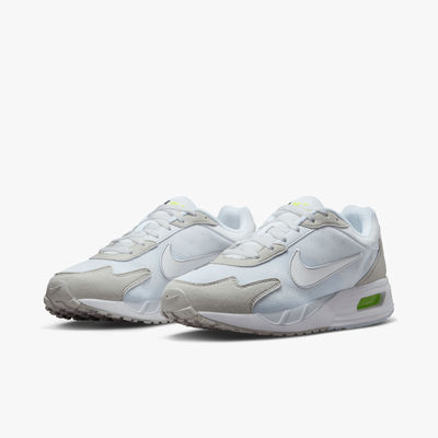 NIKE AIR MAX SOLO