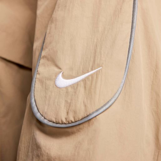 Nike Sportswear Solo Swoosh