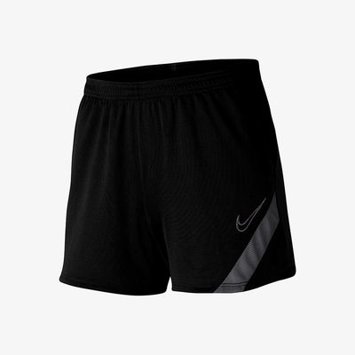 Nike Academy Pro