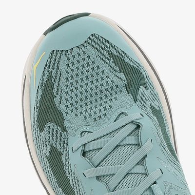 Hoka One One Challenger 8
