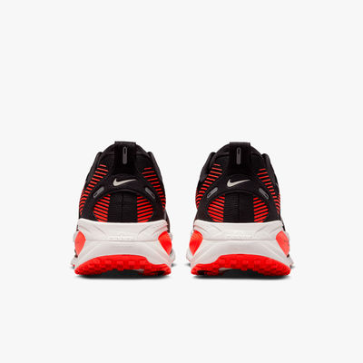 Nike Vomero 18