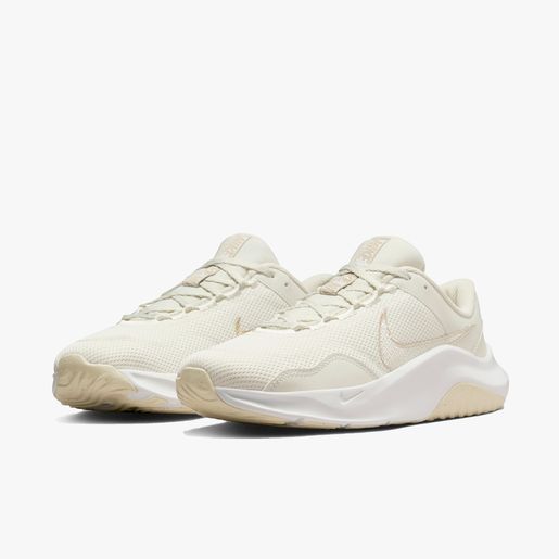 Nike Legend Essential 3 NN Premium