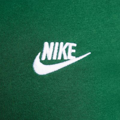 Nike Sportswear Club