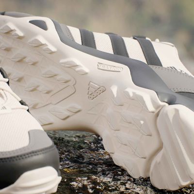 adidas Terrex AX2S