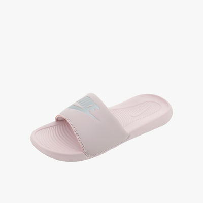 Nike Victori One