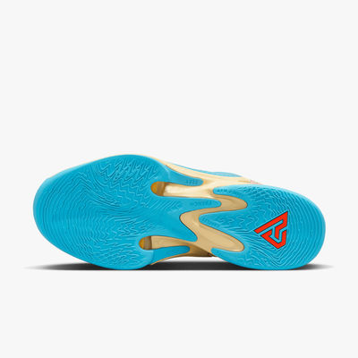 Zoom Freak 4